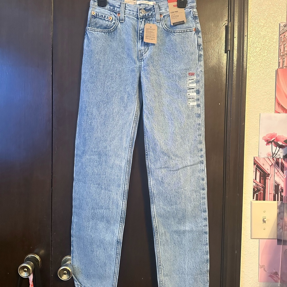 New with tags, Levi’s jeans, size 24 with the perfect wash